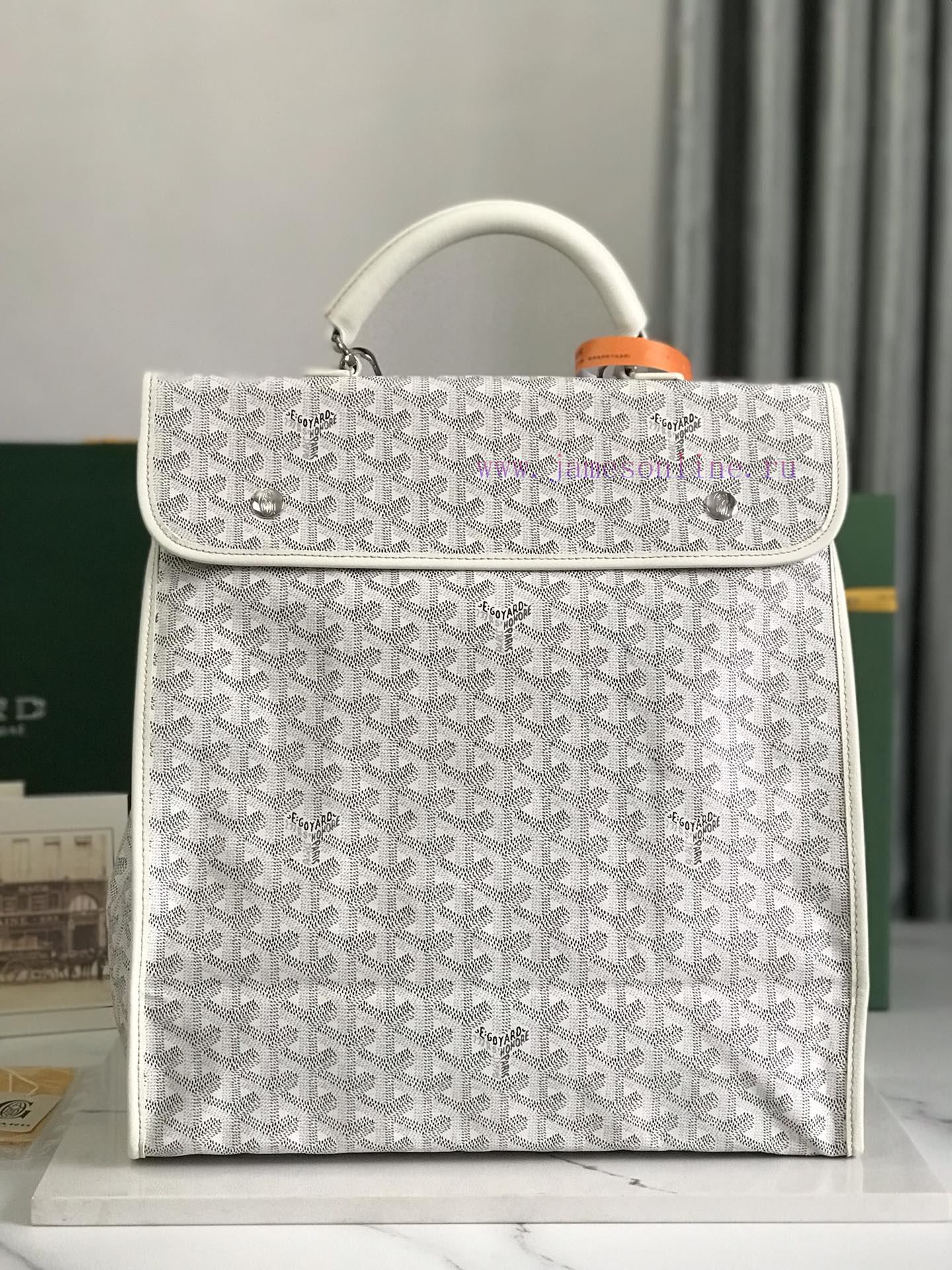 Goyard Saint Leger Folding BackpackThe Saint Leger bag follows Goyard's consistent modular d l0emi3lr