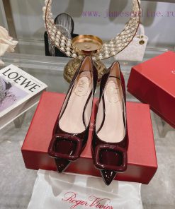 23Ss new RV baked paint square buckle single shoes high heels/low heelsInspired by the Belle29cbzbgx