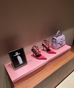 The most2023/fW/Versace: The Perfect Interpretation of Medusa|Very rich Italian style paired13bdk365