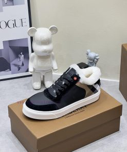 2024 SS Burberry Autumn/Winter Best Couple H New Italian Leather Sneakers Crafted from Engli0ql49vam