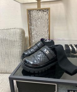 Chanel 2023 Autumn/Winter Velcro Hairy Sandals Hit [Rose] [Rose]Top quality, perfect details7wo0f7is