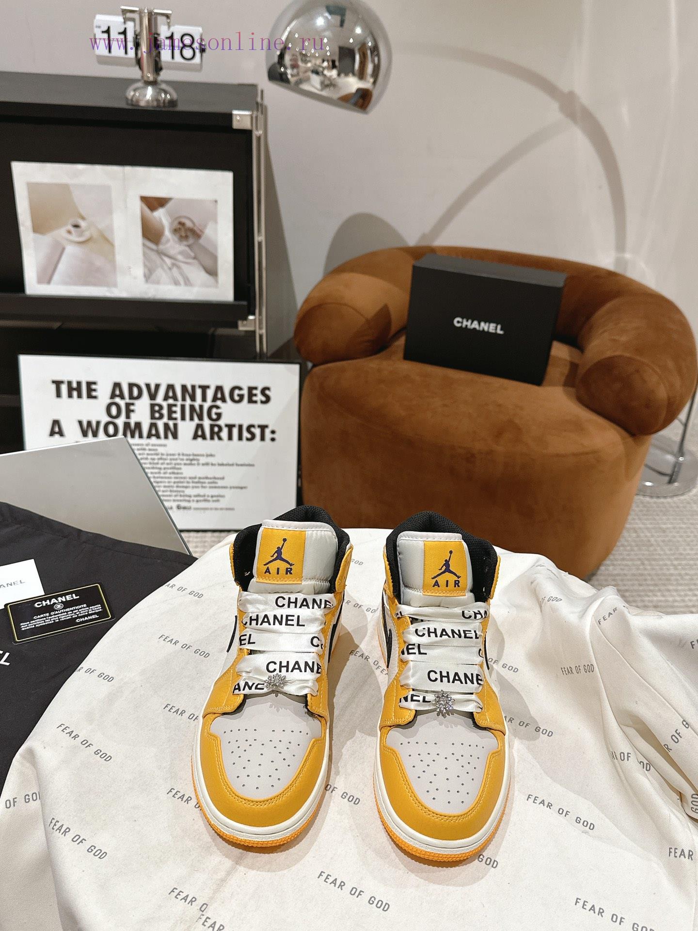 Chanel * L 2023 Chanel Nike CollaborationClassic last shape+jumping color blocking design, fh8v8naly