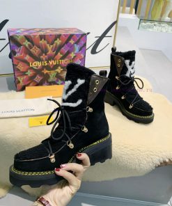 LV Top Quality L+Vfw20 New Arrival~Lvjia Autumn/Winter Fur Integrated Short BootsBeaubourg au0aeb47m