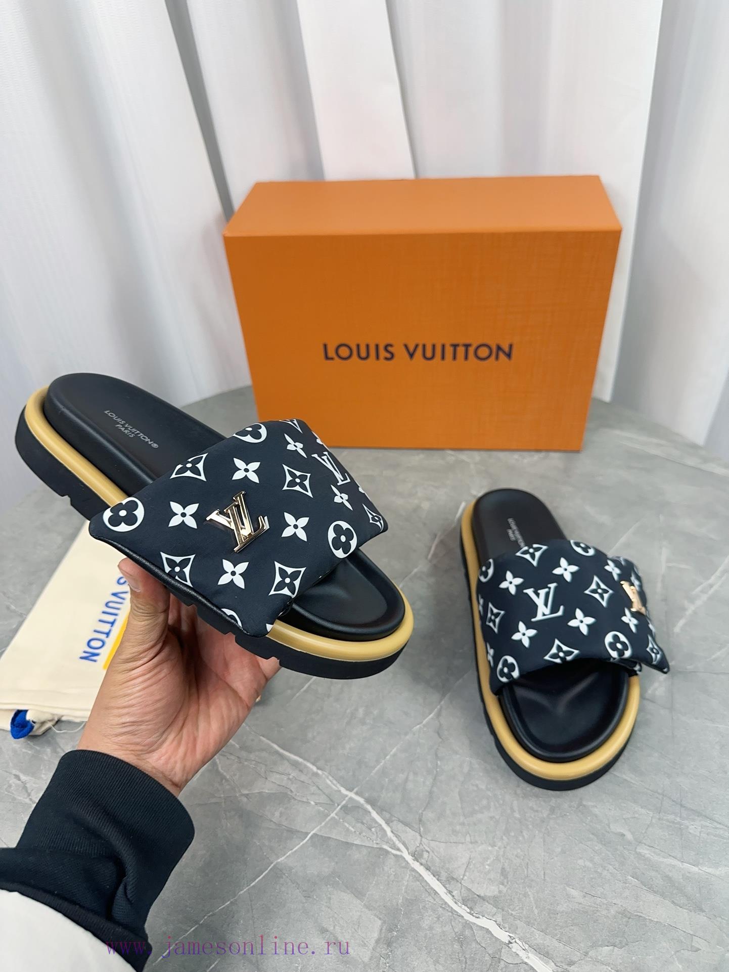 LV Lv brand L Home 2023 popular embossed logo embossed cool slippers. This Pool Pillow Comfolyer5llb - Image 7