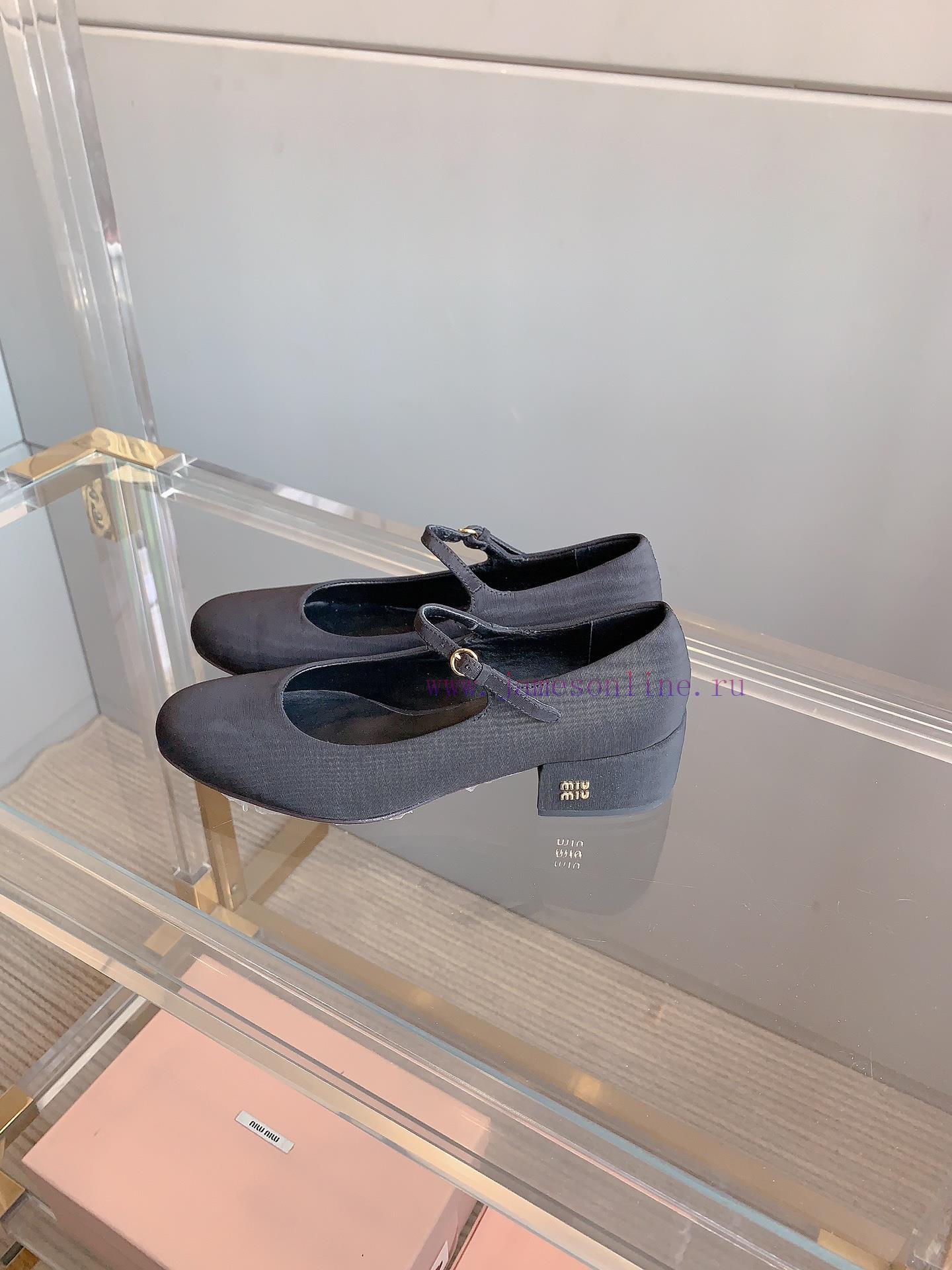 Miu's new thick heel Mary Jane single shoe show, the latest single shoe thick heel design incr7j94nb - Image 4