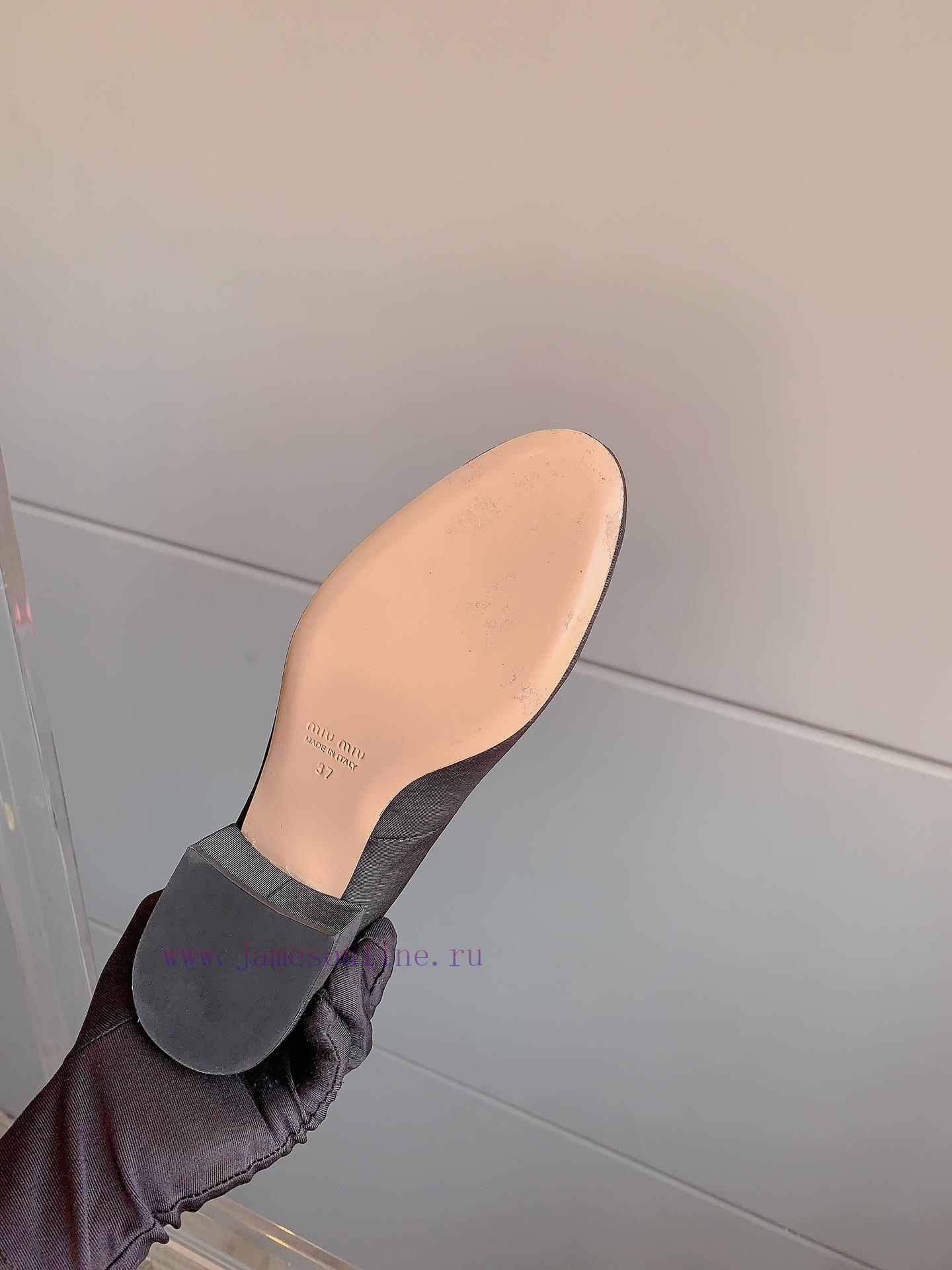 Miu's new thick heel Mary Jane single shoe show, the latest single shoe thick heel design incr7j94nb - Image 10