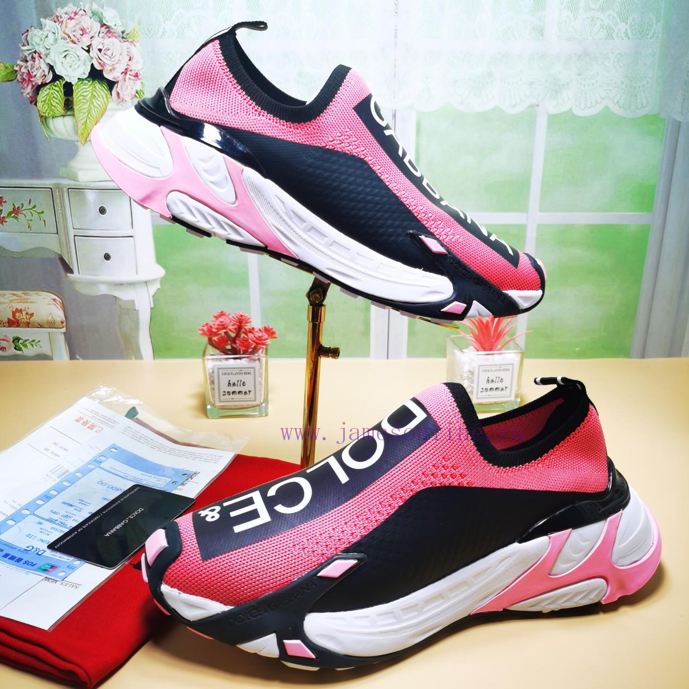 The new D&G Flyknit Hot Diamond Series has been launched and is now popular for couples. The7e45ntpk