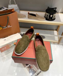 . Loro Piana * purchased the original version 11 and replicated it on April 24, 1924. The exxatpk0l7