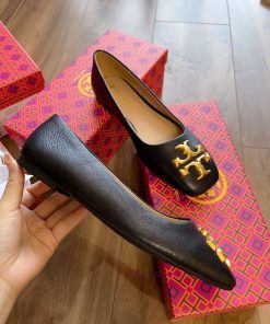 Black leather surfaceEleanor ballet flatsCortical iconic Double T pattern square toe back ligyactpzg