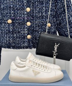 Prada/Prada 24 new white shoesLove the simplicity of thisThe shoe design is very delicate anwmiy5uqr