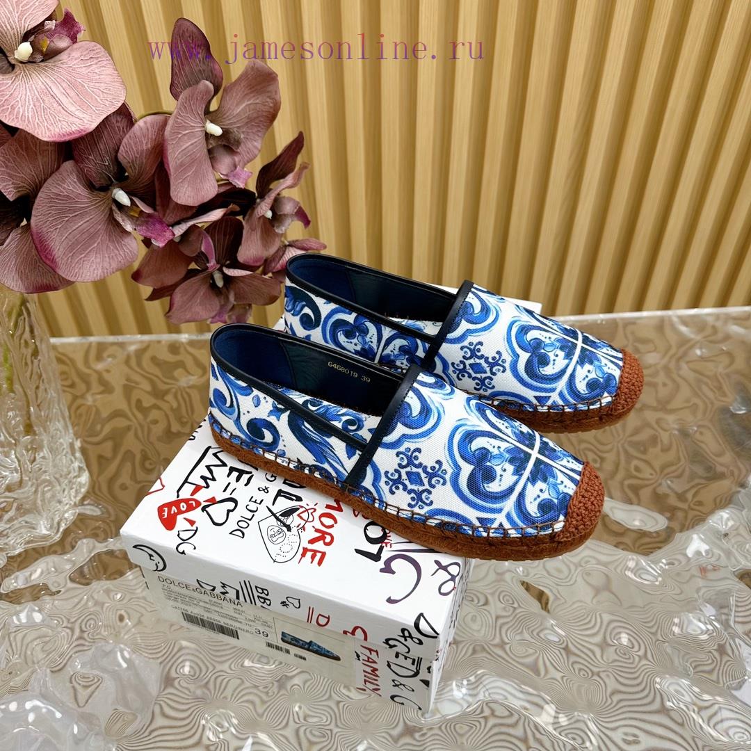 Dolce&Gabbana Banner printed fisherman's shoes——————————The style of D&G hemp bottom fishinglgg2ogzb