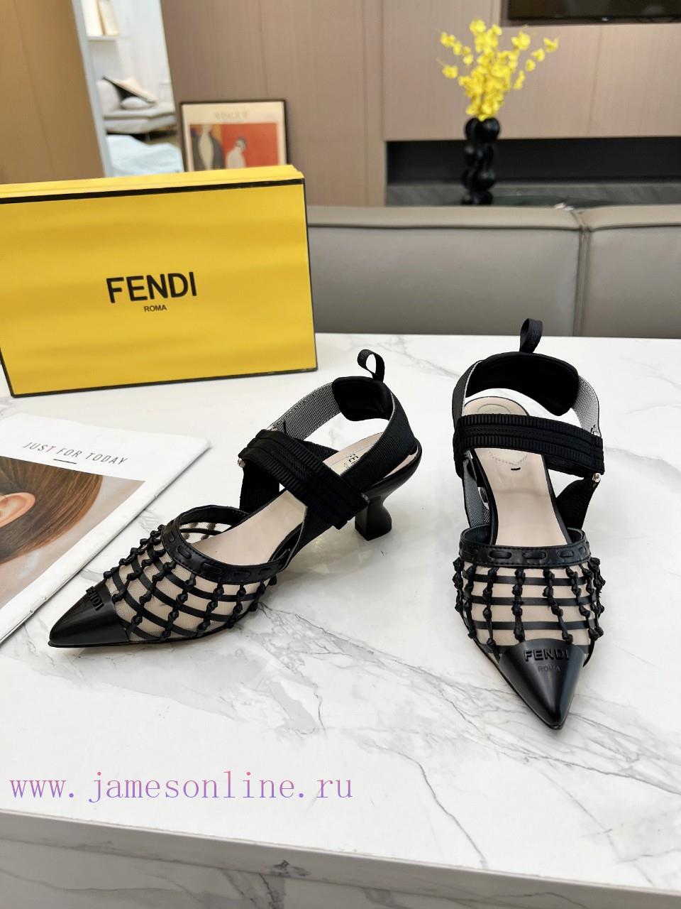 Fendi's new women's shoes feature a unique design and a perfect interpretation of avant-gard9a8ddocz - Image 5