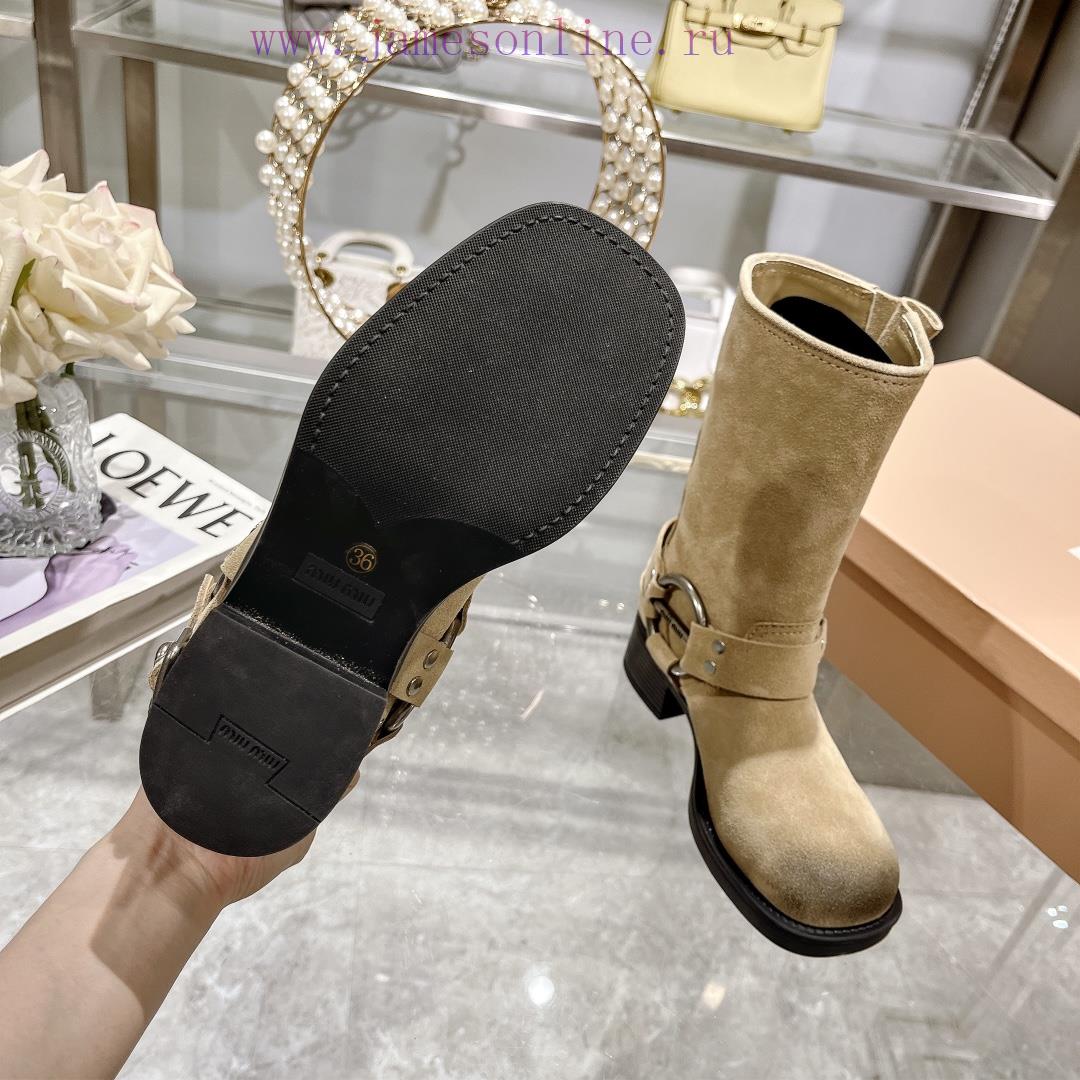Miumiu 2024 autumn and winter new limited edition lock mouth short boots, new color hot bootcls6ko29 - Image 10