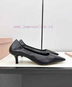 Top tierMiu Miu Miu Miu ㊙️ 24ss Autumn/Winter New Collection British StyleThe MiuMiu runway y9vsazxc
