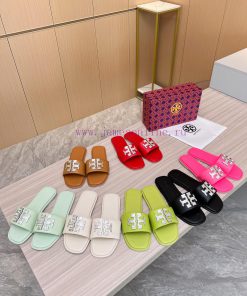 Tory Burch offers seven color options in sizes 35-432bet7l67