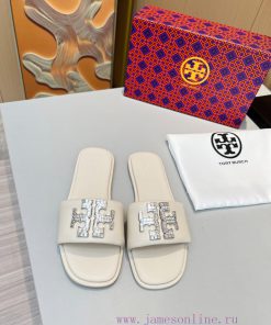 Tory Burch offers seven color options in sizes 35-43vsoxwsgl