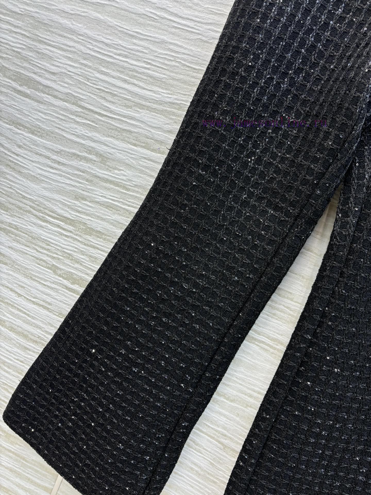 CK77553 Chanel 25 Early Spring New Style Black Coarse Tweed Micro Bell Bottom Pants With A Soci 8du3nfsh - Image 6