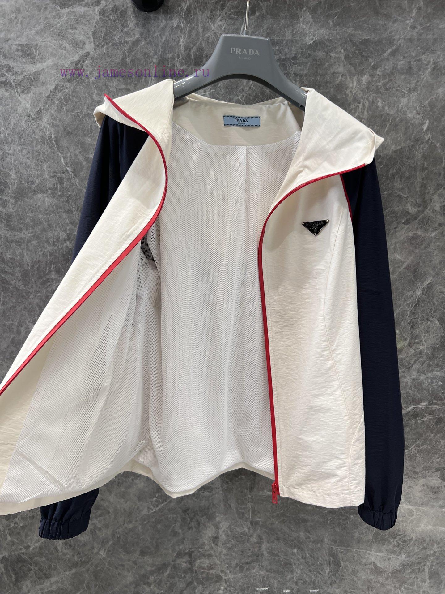 ZT60702 Prada 25Ss Early Spring New Collection Color Contrasting Edge Triangular Logo Decorativ 3aw4ga6i - Image 4
