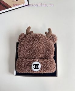 CHANEL 2024 Autumn/Winter New Christmas Plush Knitted Hat, Full of Light Luxury~Playful Stylr42fsf2q