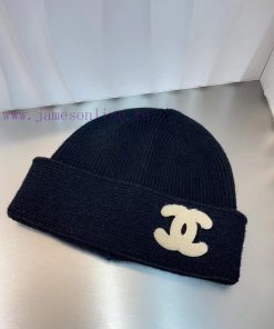 Chanel's new wool knitted woolen hat for autumn and winter 2024, designed in Korean style - z7o6ypcf