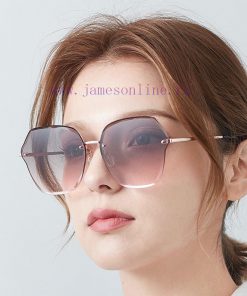 GUCCI's new nylon sunglasses feature frameless diamond cut edges for a more textured look, ekgz3nt2m