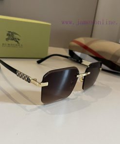 Burberry's new one-piece driving mirror sunglasses are a must-have for travel, with multiplee0op9sky