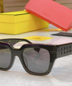 Fendi's new sunglasses, MODELFE40078I, SIZE52 mouth 21-145zs01lc38