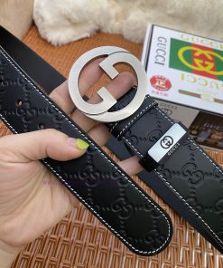 Gucci. Gucci  Material: Leather Belt with 100% Head Layer. The leather belt is guaranteed to mi53aequ