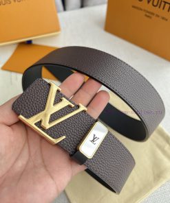 LV... Louis Vuitton ️Classic buckle, pure steel material patterned buckle head, photographed m4tpbm2w