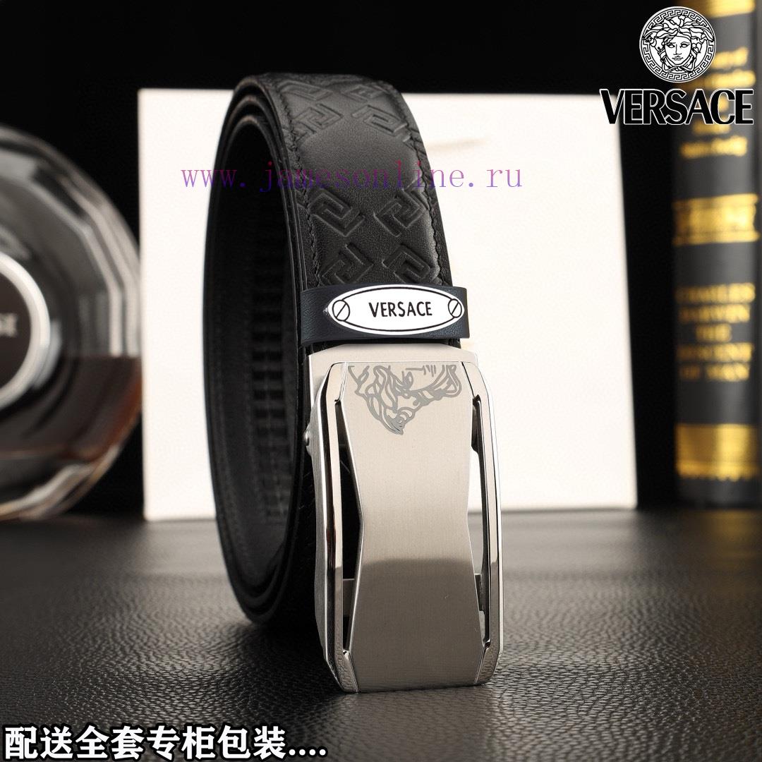 High end quality, physical photographyComes with a complete set of packagingVERSACE Overseas i0i413iq - Image 2
