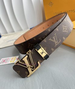 LV... Louis Vuitton Belt and BeltsBuckle, classic pure steel material letter buckle, top lay 9ssdgv4n