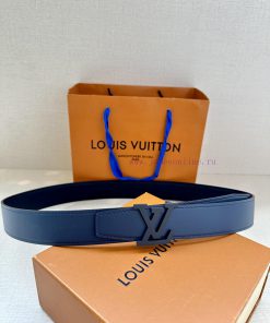 This 3.4-wide LV Heritage double-sided belt is made of grain and smooth leather, polished an 3zebknwc