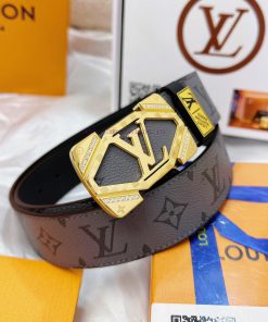 Belt LV Louis Vuitton's top tier replicaThe waistband is made of 100% head layer cowhide, en u3ln47bo
