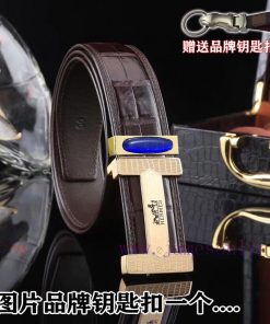 Give a picture keychain as a giftComes with a complete set of wooden boxesHERMES high-end su yiae1em9