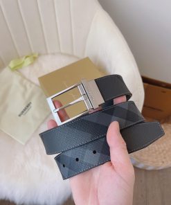 Reproduction ️, Burberry. BurberryA complete set of high-quality rotating buckles with a wid g0o4v0bg