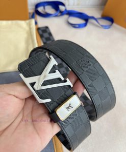 LV... Louis Vuitton Belt and BeltsBuckle, classic pure steel material buckle, top layer cowh onb7j9gp