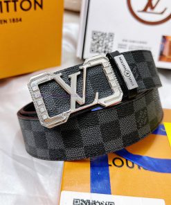 Belt LV Louis Vuitton inlaid with full diamondsThe waistband is replicated with 100% head la iyq60yn0