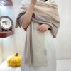 Hermes cashmere has a delicate texture, high-end taste, high-end tonality, and can accommodae2k7mcpd