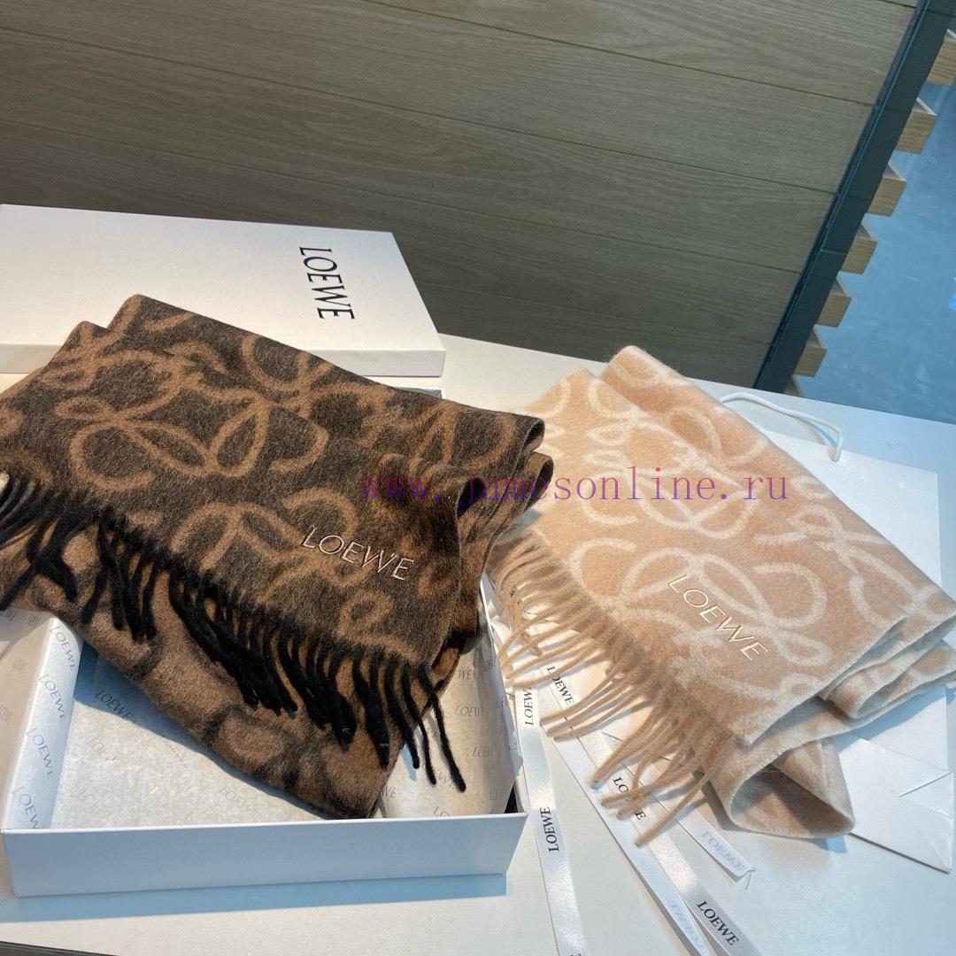 Luo Yiwei's men's and women's scarves are highly praised and kept for themselves. This is a esraqgev - Image 4