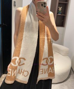 Chanel's new autumn/winter collection of 24 inch knitted scarves and long scarves, made of cq4haiw16