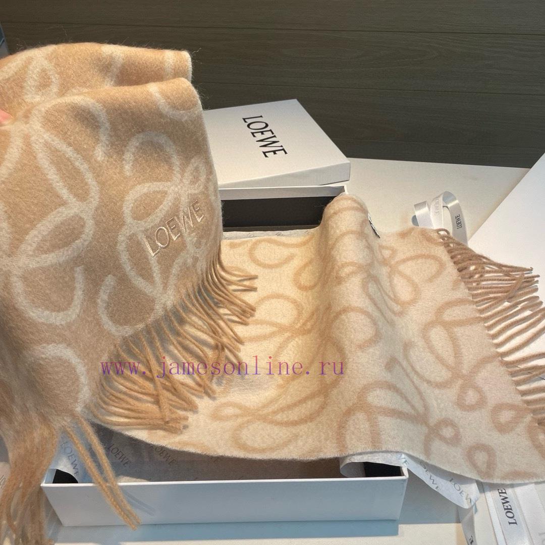 Luo Yiwei's men's and women's scarves are highly praised and kept for themselves. This is a esraqgev - Image 9