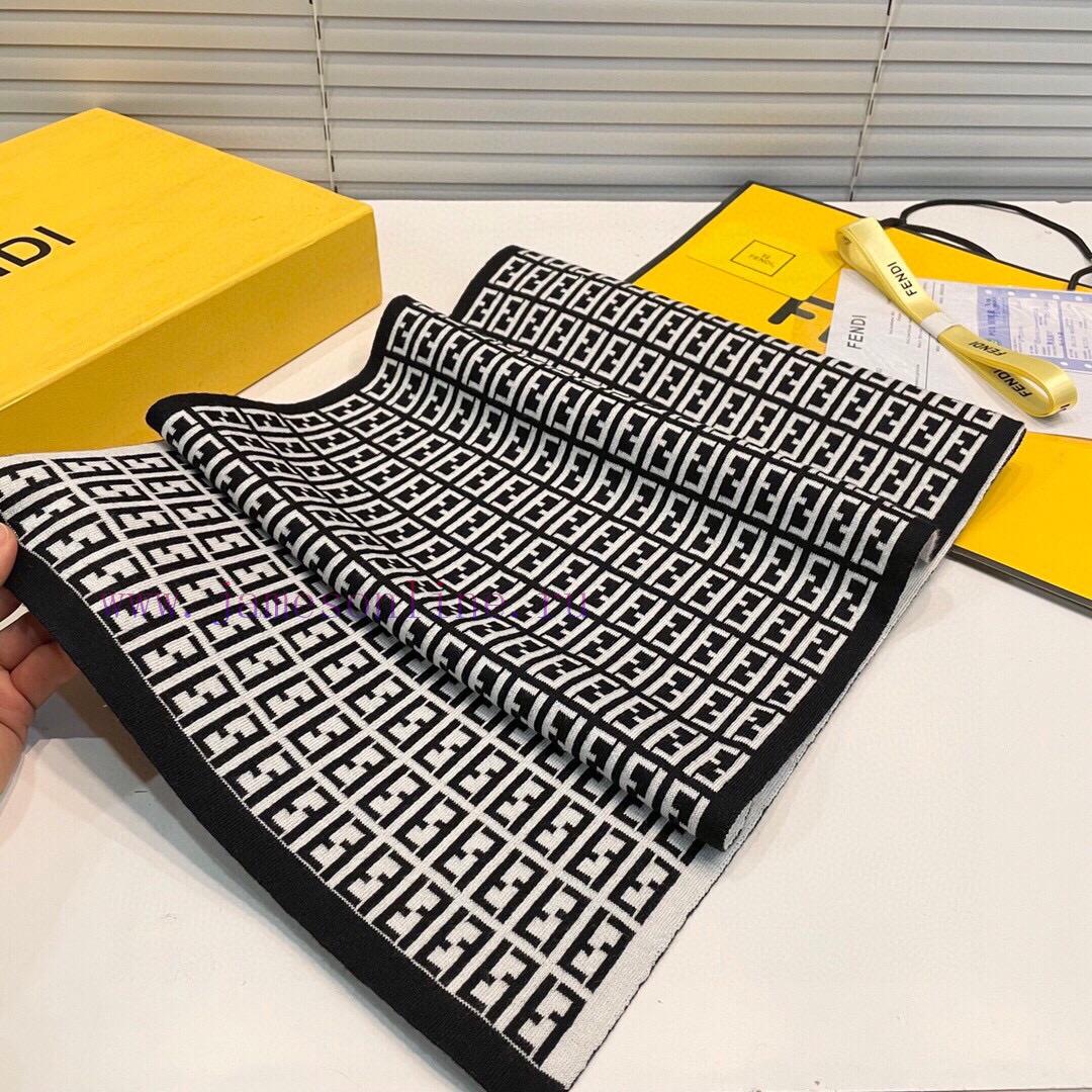 Classic FF letter element scarf, also a fun item just launched ‼ This year's Fendi is also tf6uhhqhk - Image 5