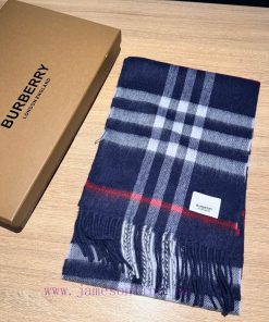 Children's Burberry Classic Parent Child Collection Ba Jia Century Classic Small Grid. This y1gw131z