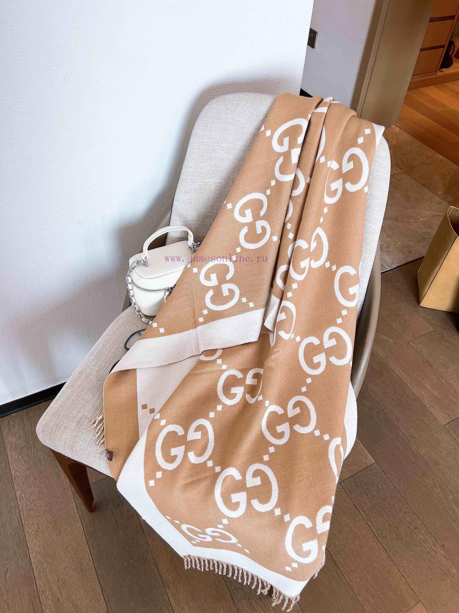 Customized purchasing grade latest double-sided dual-use scarf, GG logo, as Gucci's represendo81ur61 - Image 5
