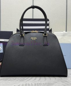 This exquisite handbag is made of Saffiano leather and features a shoulder and back handbag sqouoyrp