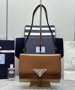 The new crossbody bag organ bag 1BD321 has arrived, with a complete set of matching packagin4wnl37ky