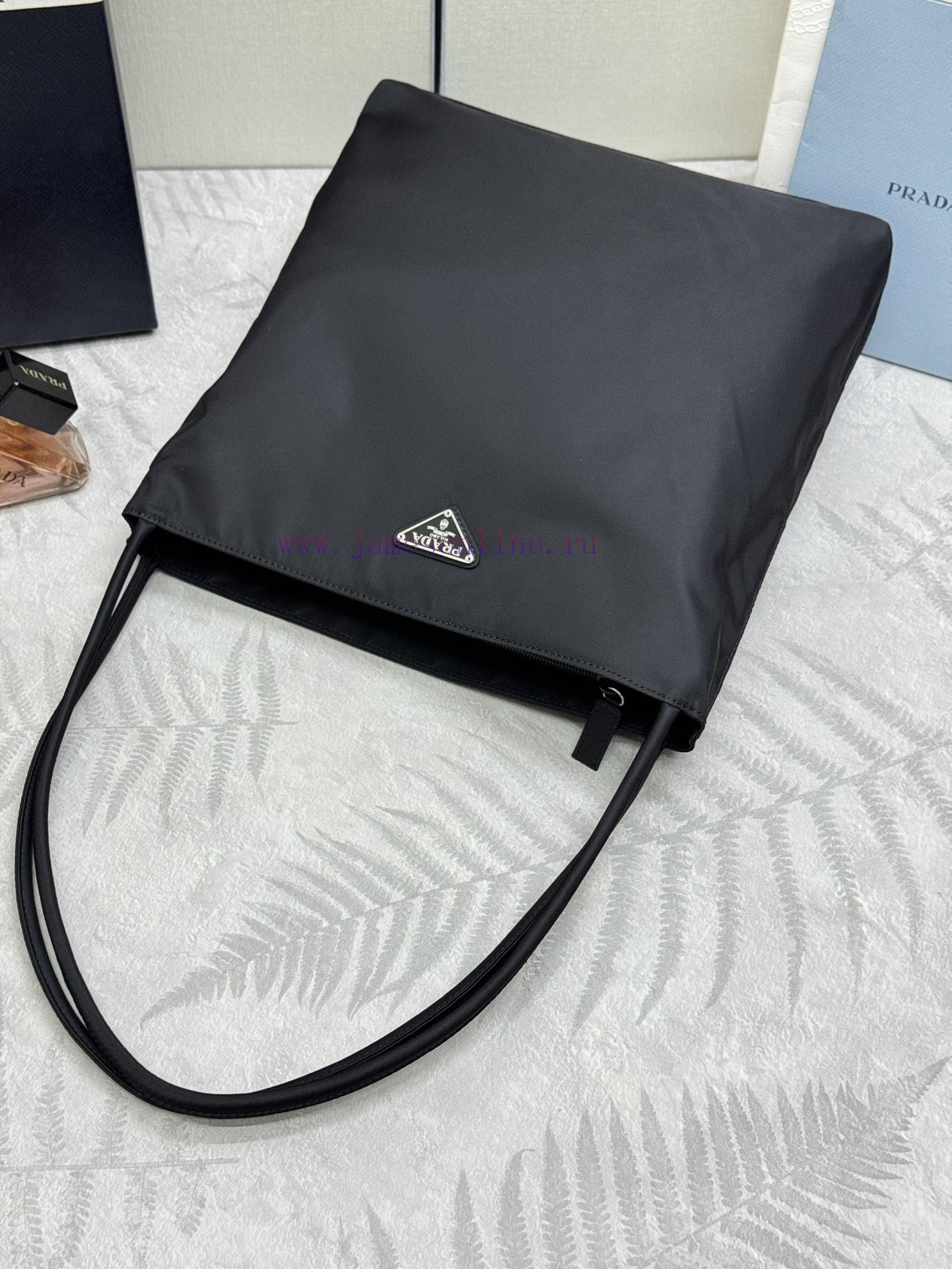 This large vintage tote bag B6242 is made of imported nylon fabric with a grid layer zipper ntuy8z8c - Image 5