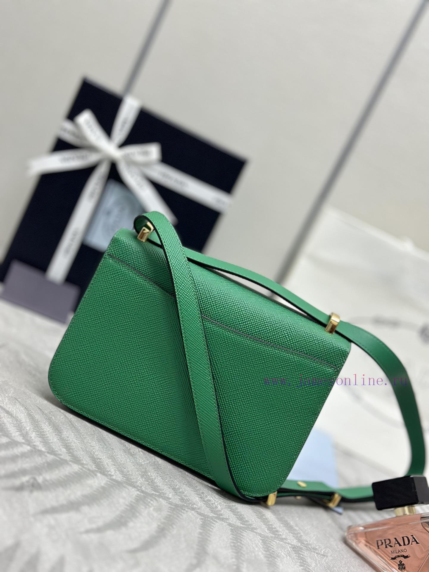 The new flight attendant bag 1BD320 has arrived with a complete set of matching packaging ano0txsjaf - Image 3