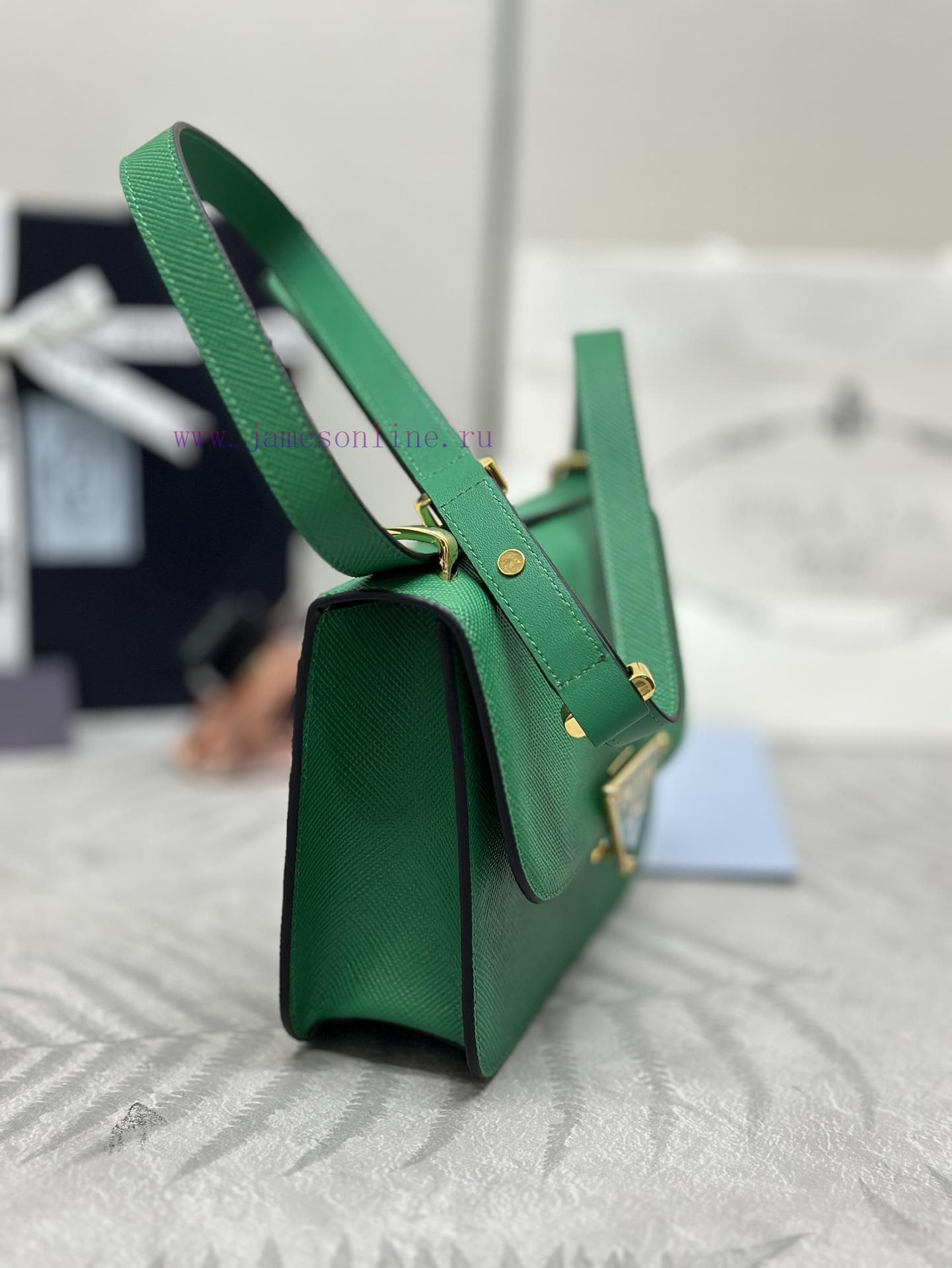 The new flight attendant bag 1BD320 has arrived with a complete set of matching packaging ano0txsjaf - Image 6