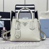 The new shopping bag, mini size 1BG443 with lychee pattern, has arrived in 2023. The double hi7drofe
